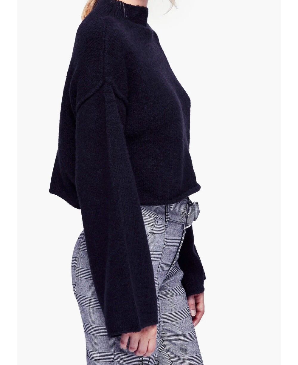 FREE PEOPLE Forest Sweater XS Cropped Black Oversized Pullover Mock Neck